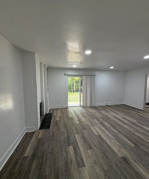 2944 Alger St SE — Photo 4