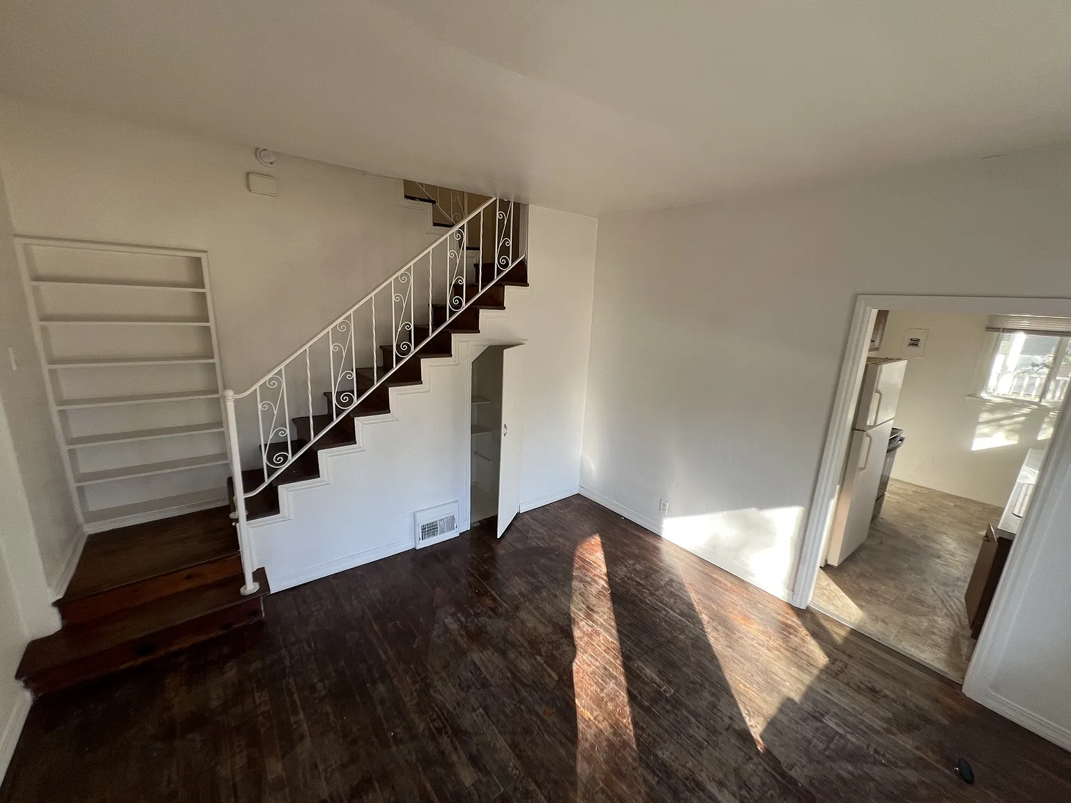 1203 11th Street - 1031 12th Ave - B — Photo 2