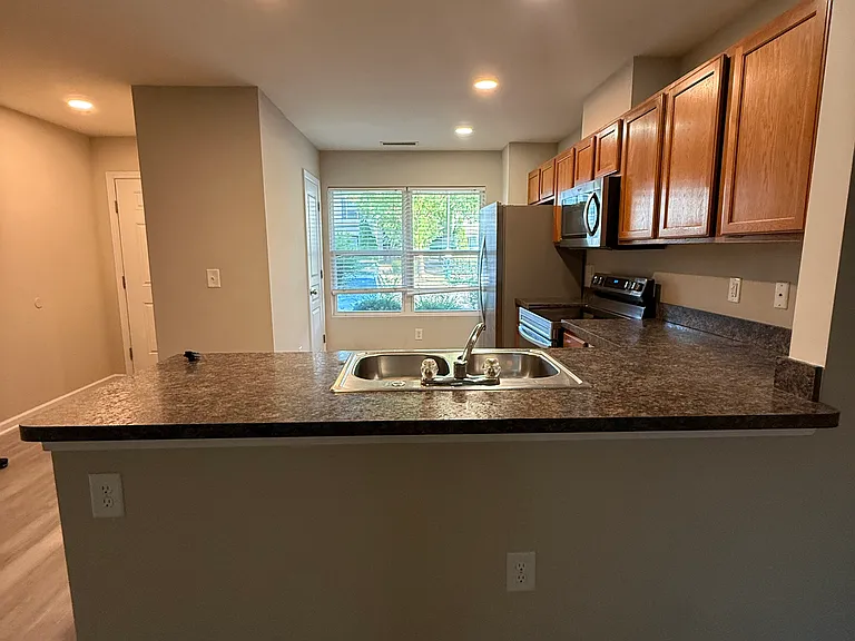 2916 Berkeley Springs Pl — Photo 14