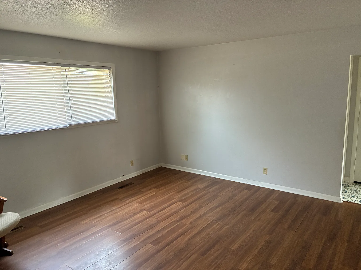 2 bed, 724 sqft, $700 — Photo 2