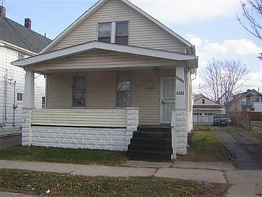 1st image of 3493 W 60th St