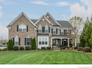 6813 Old Persimmon Dr, Mint Hill, NC 28227