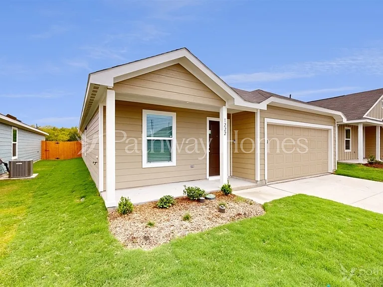 1222 Tallow Trl — Photo 3