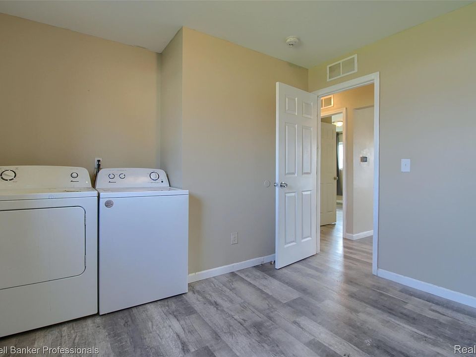 1385 Berkshire St, photo 23