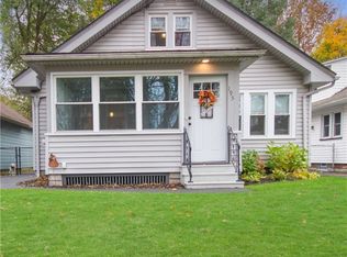 195 Dorking Rd, Rochester, NY 14610