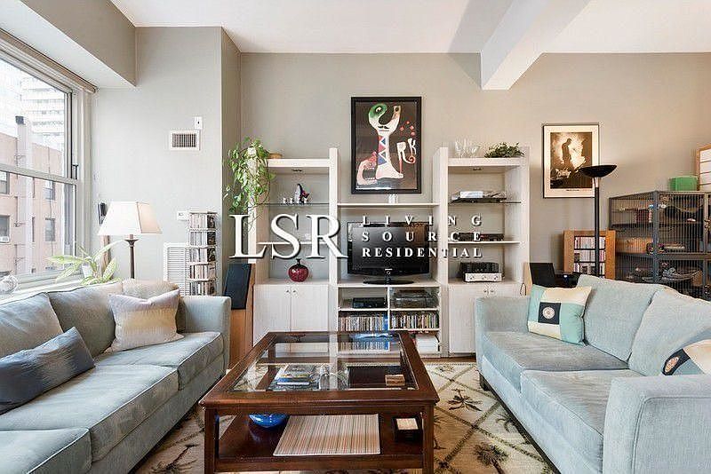 1st image of 53 Murray St #501