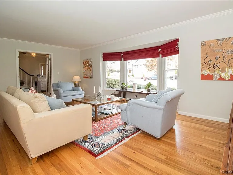 4 Dalphin Dr — Photo 3