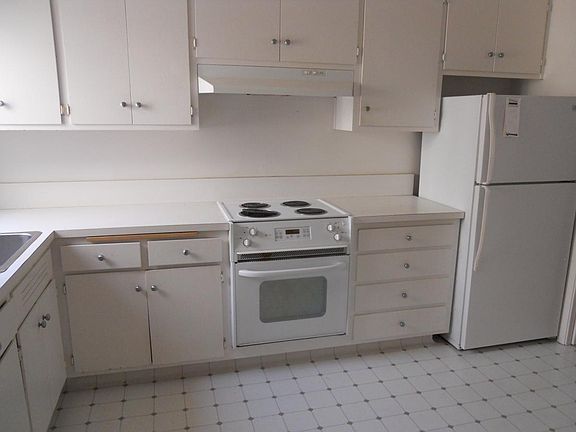 4th image of 1532 10th Ave APT 4