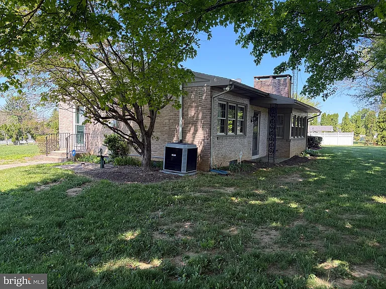 2381 Beaver Valley Pike — Photo 3