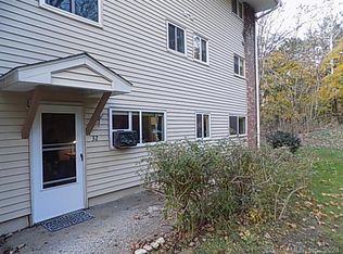 32 Harry Brook Vlg #32, New Milford, CT 06776