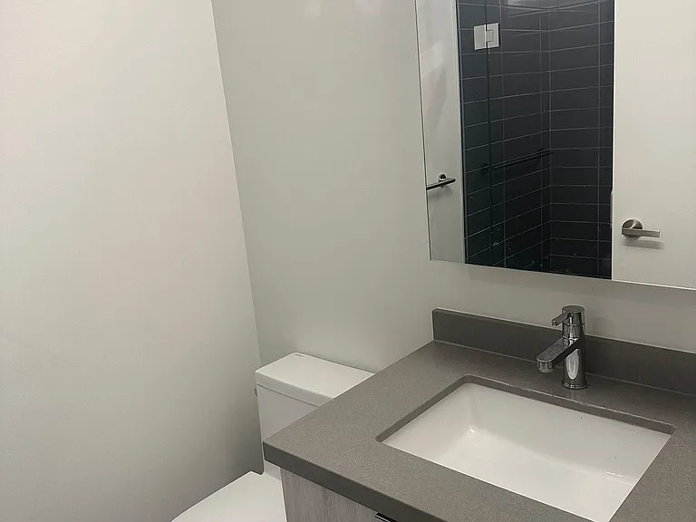 8868 Yonge St #225 — Photo 14