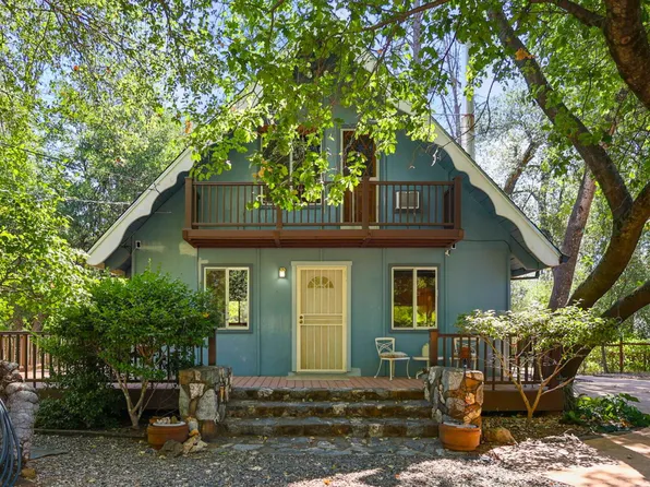 1941 Herbscenta Ln, Redding, CA 96003