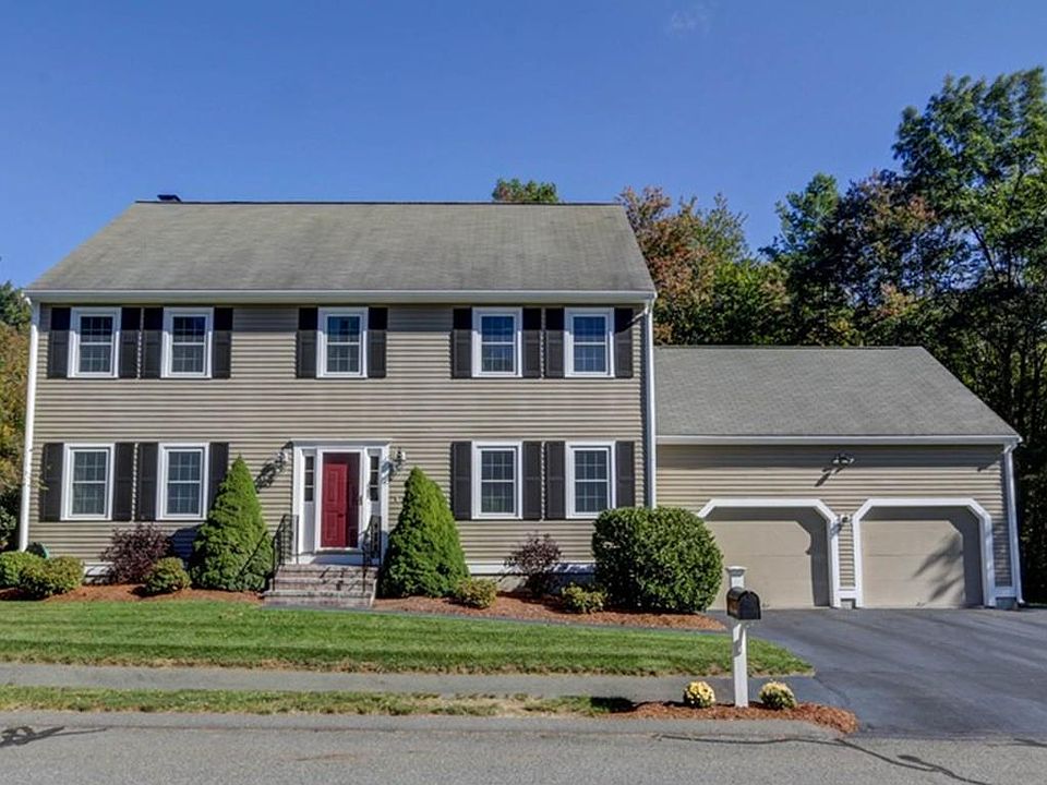 1st image of 11 Villa Dr