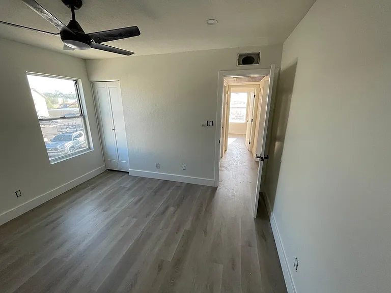 465 W Ivyglen St #231 — Photo 6