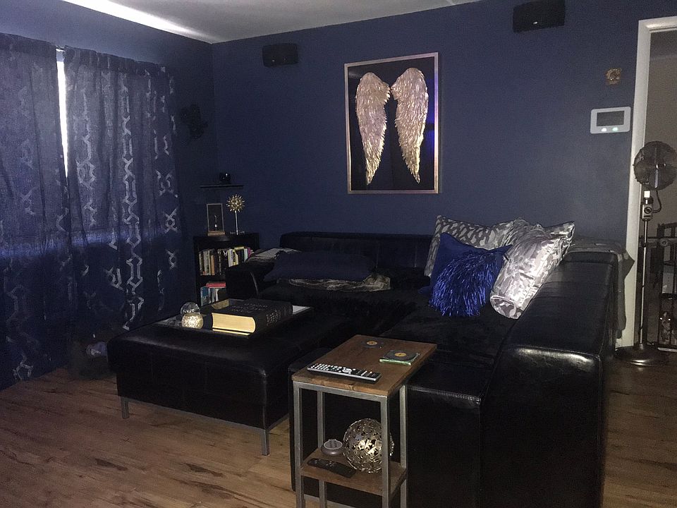 1st image of 335 Palos Ct