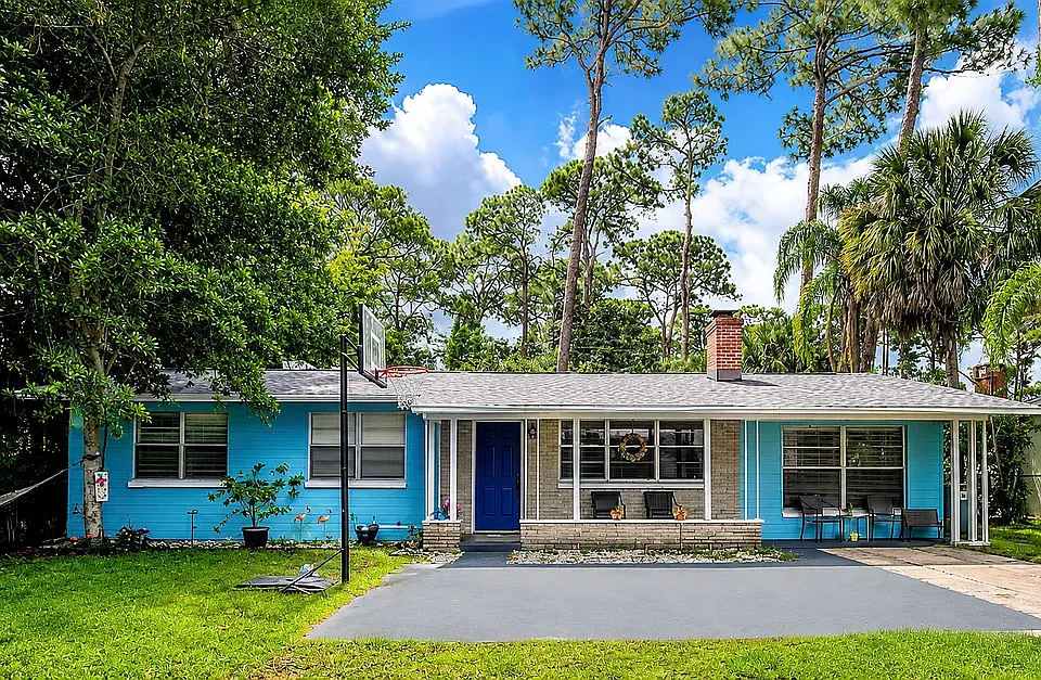 1145 Cordova Ave