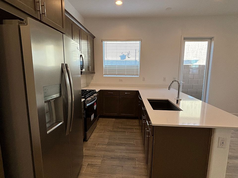1st image of 3326 S 176th Dr