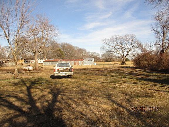 2nd image of 186 S Main St