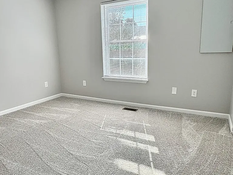 175 Williamsburg Ln — Photo 11