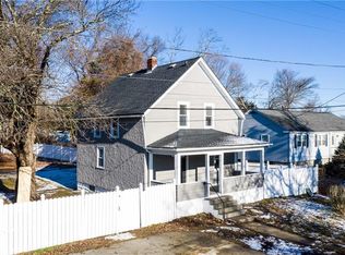 31 Glenco Rd, Warwick, RI 02889