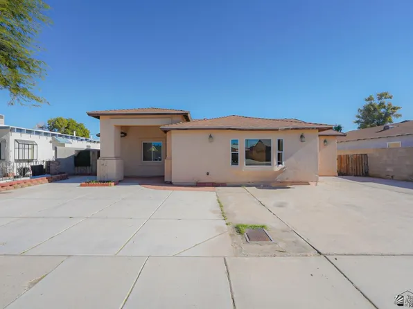 2519 S 8th Dr, Yuma, AZ 85364