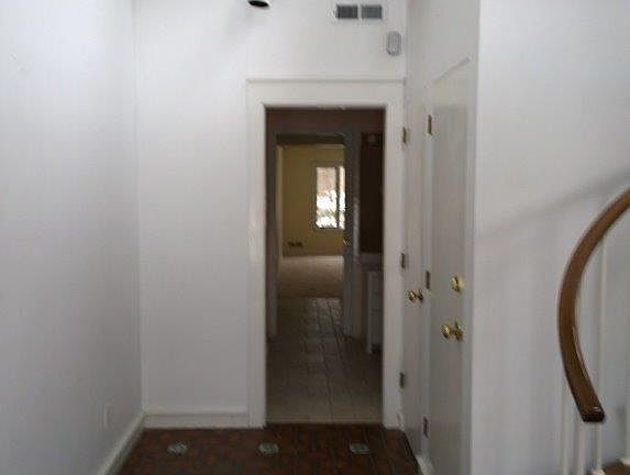 2nd image of 11900 Lakeshore Blvd