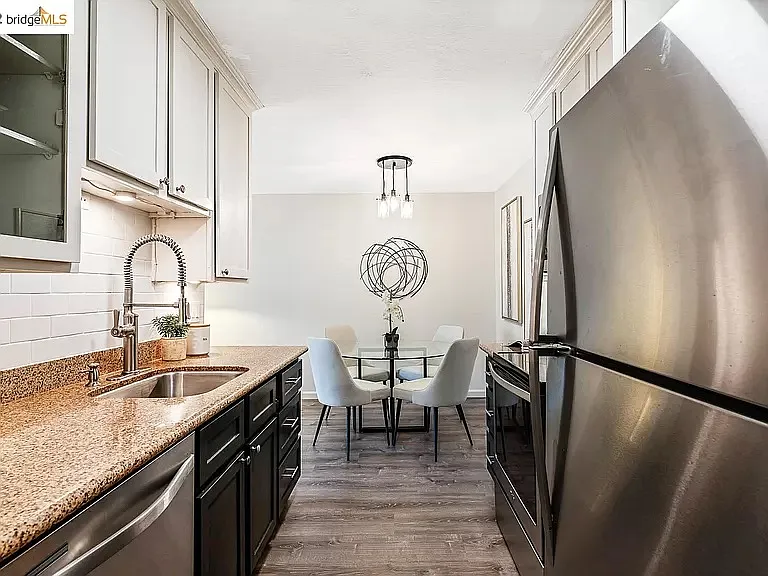 150 Pearl St #223 — Photo 7