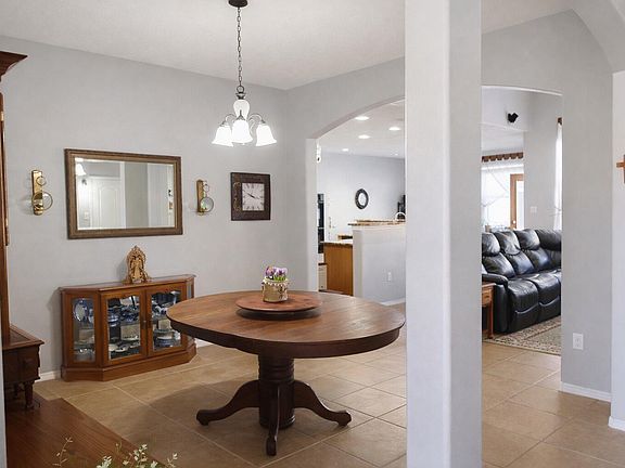 5th image of 5529 Sandoval Dr NE