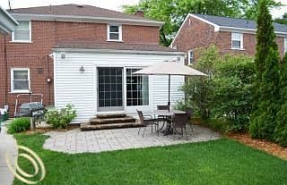 2nd image of 1758 Newcastle Rd