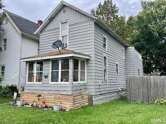 2nd image of 611 Mayne St
