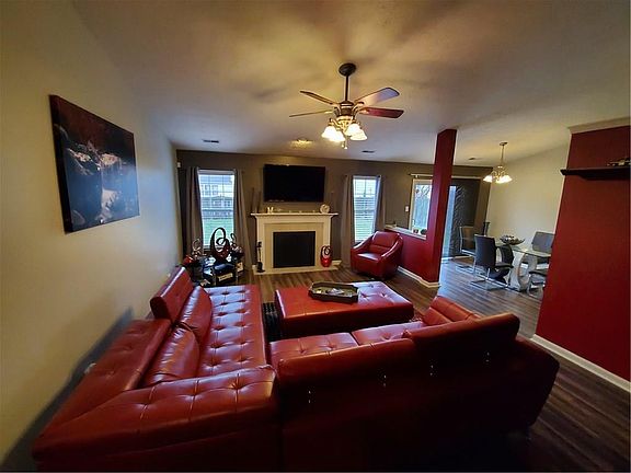 3rd image of 1806 Quinn Creek Dr