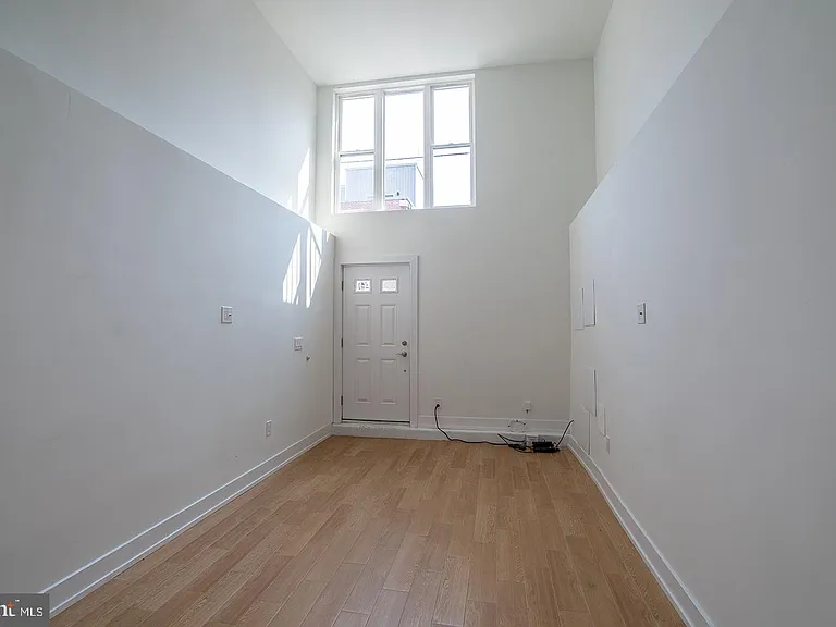 1220 N Lecount St #A — Photo 11