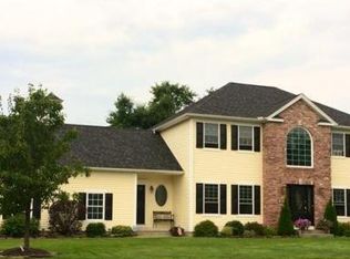 623 N Westfield St, Feeding Hills, MA 01030
