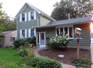 711 N Owaissa St, Appleton, WI 54911