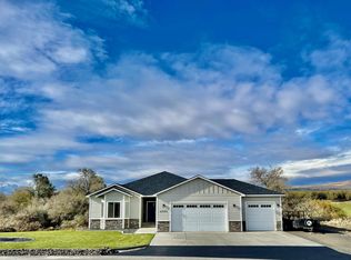 42104 N Thunder Rd, Benton City, WA 99320