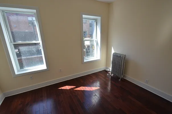 Rented by CITY SKYLINE REALTY INC | media 13