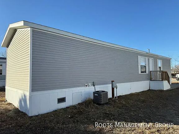 3rd image of B11 Meadows Ct #B11