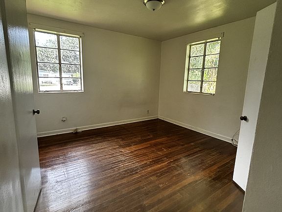 3rd image of 5720 Cedar Park Ln #1