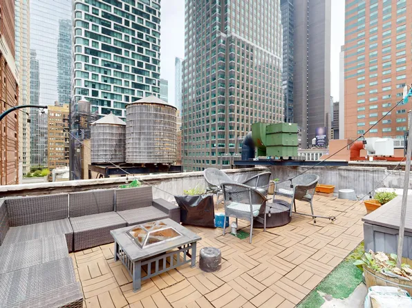 245 W 51st St, New York, NY