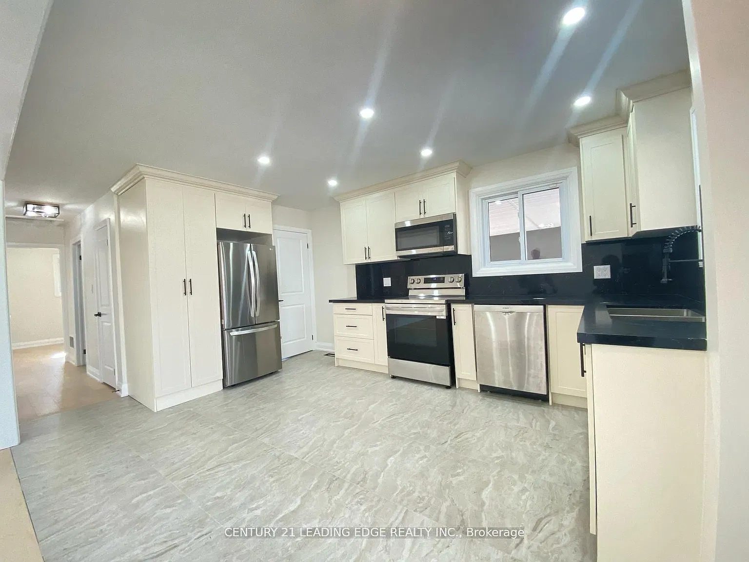 3 bed, $2,500 — Photo 3