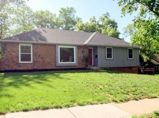 10070 Roe Ave, Overland Park, KS 66207