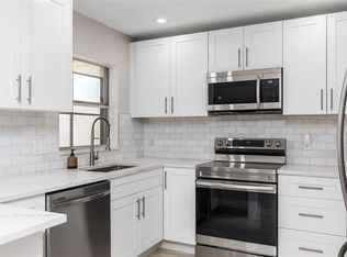 2002 SW Natura Blvd APT D, Deerfield Beach, FL 33441