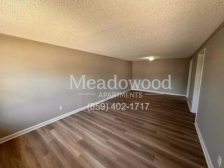 Meadowood Apartments — Photo 28