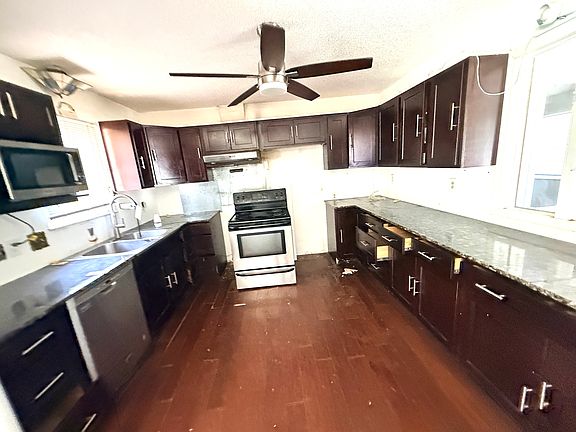5th image of 912 Glenn Ave