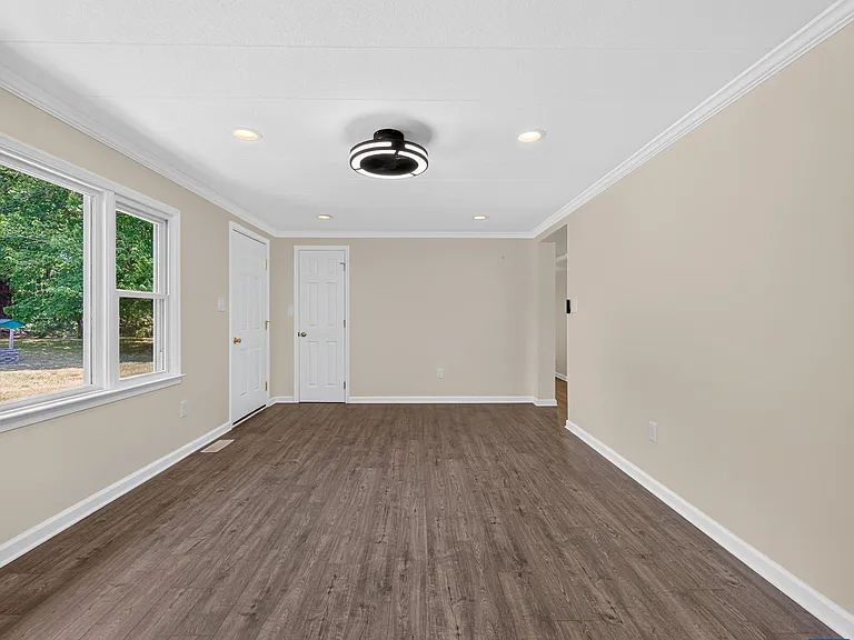 625 S Spotswood Trl — Photo 13