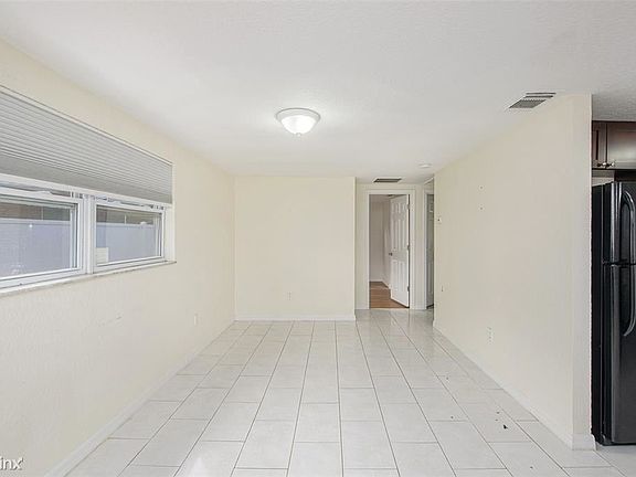 5th image of 3880 46th Ave N