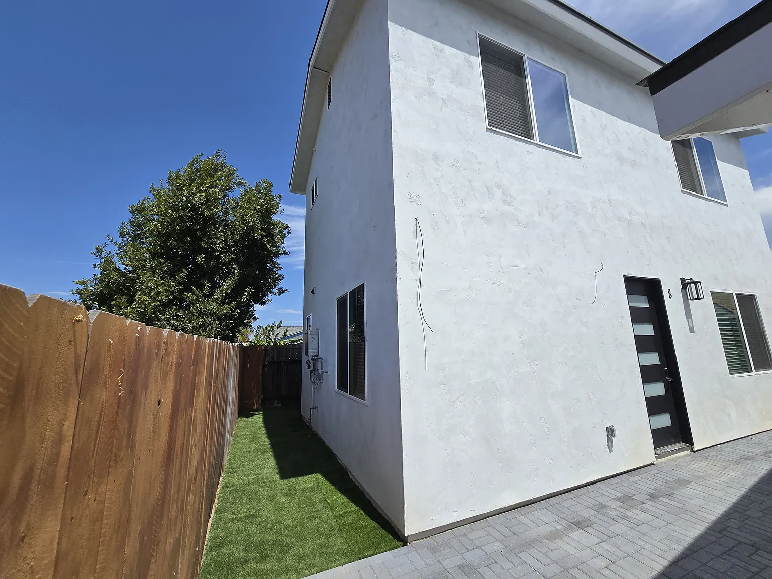 3 bed, 1200 sqft, $3,700 — Photo 1