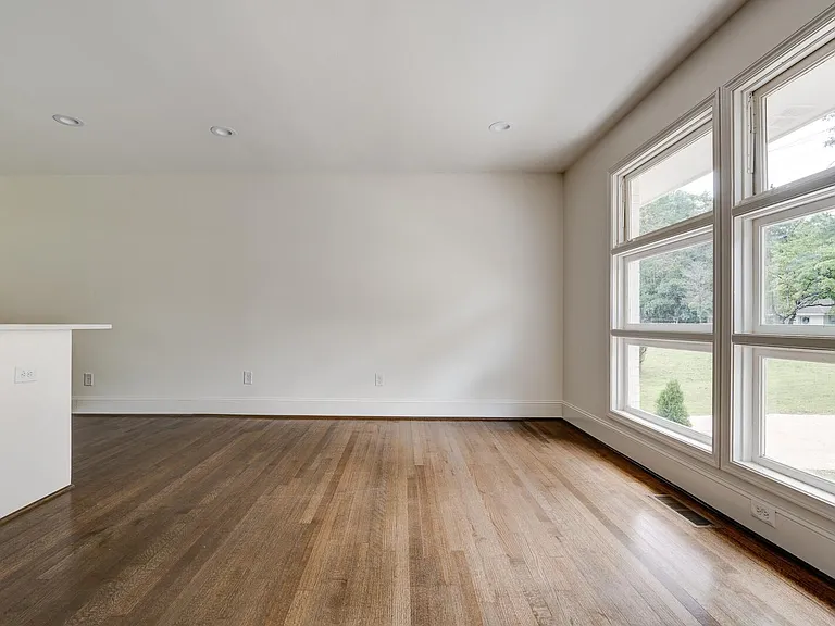 5196 Scenic View Dr — Photo 6