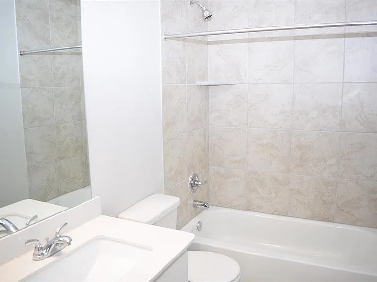 208 Shugart St — Photo 22