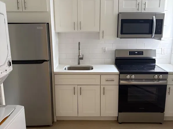 5554 Lansdowne Ave Floor 2, Philadelphia, PA 19131